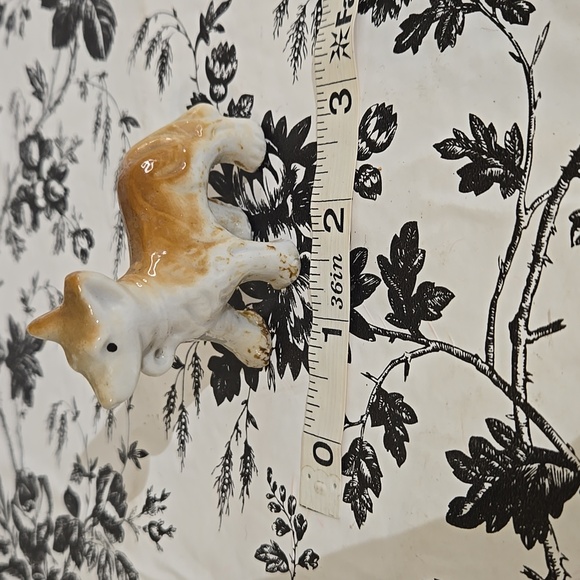 Ceramic Dog Figurine - Brown and White. So6 - Picture 5 of 5